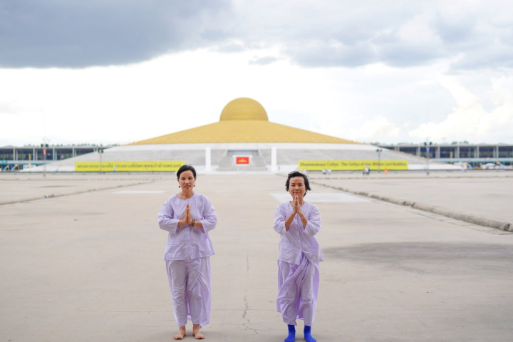 ชาวฮ่องกง เดินทางมาเยี่ยมชมวัดพระธรรมกาย