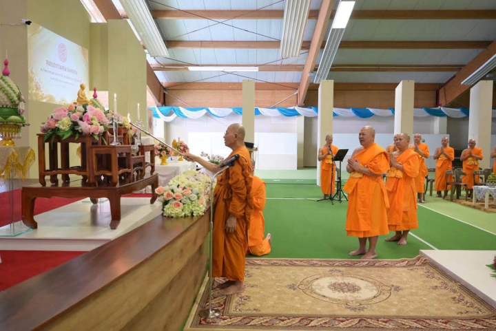 รองแม่กองธรรมสนามหลวง เป็นประธานเปิดสอบธรรมสนามหลวง ณ วัดพระธรรมกายบาวาเรีย