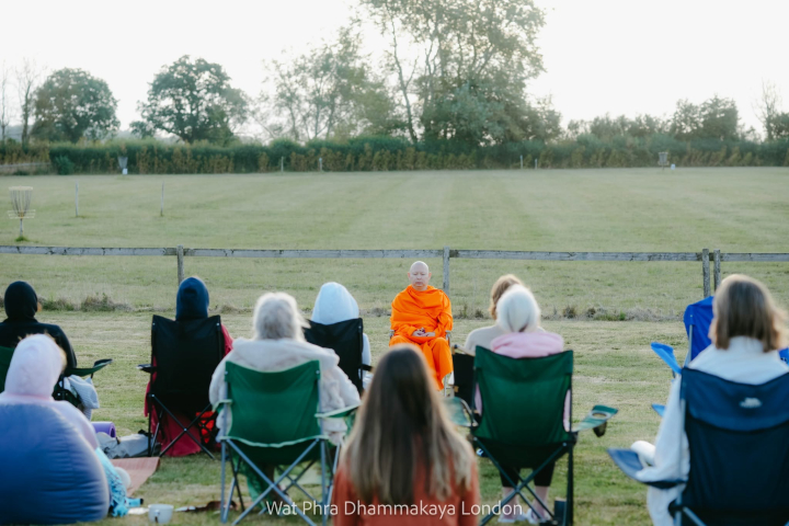 วัดพระธรรมกายลอนดอน จัดกิจกรรมปฏิบัติธรรม Caalm Retreat Experience