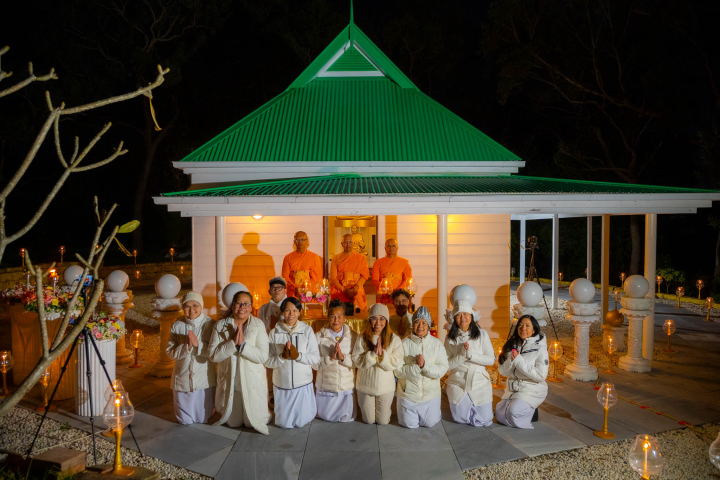 วัดพระธรรมกายนครซิดนีย์ จัดพิธีถวายเทียนพรรษาและจุดประทีป เนื่องในวันอาสาฬหบูชา