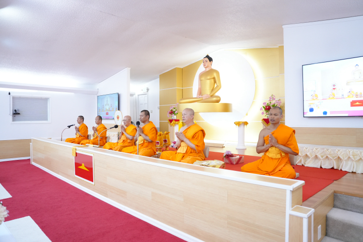 วัดพระธรรมกายจอร์เจีย จัดงานบุญเนื่องในวันเข้าพรรษา