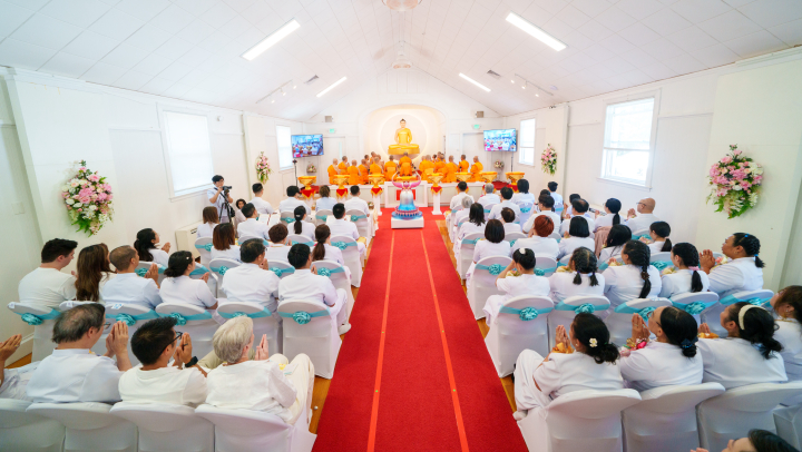 วัดพระธรรมกายบอสตัน จัดพิธีสมโภชองค์พระประธาน พิธีอัญเชิญและบรรจุพระบรมสารีริกธาตุ