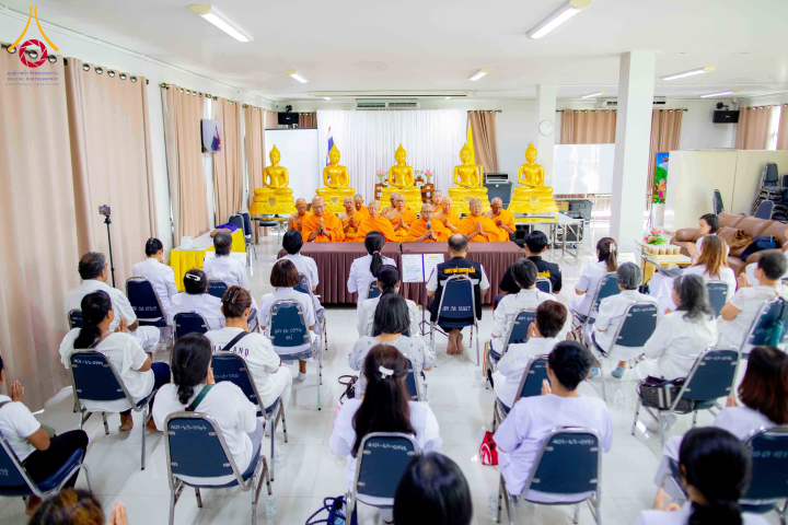 เทศบาลตำบลหนองเสือ ร่วมกับ องค์การพุทธโลก ถวายพระประธาน 22 องค์ สู่ดินแดนพุทธภูมิ