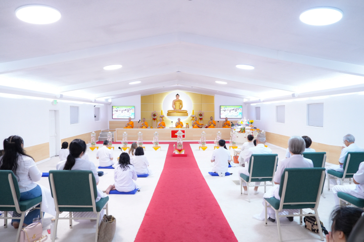 วัดพระธรรมกายจอร์เจีย จัดพิธีบูชาข้าวพระ