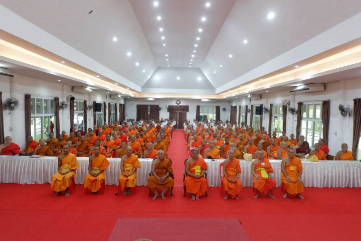 ศูนย์ส่งเสริมศีลธรรมจังหวัดลำปาง จัดสัมมนาคณะสงฆ์จังหวัดลำปาง โครงการกฐินสามัคคีทั่วไทย 30,000 วัด 