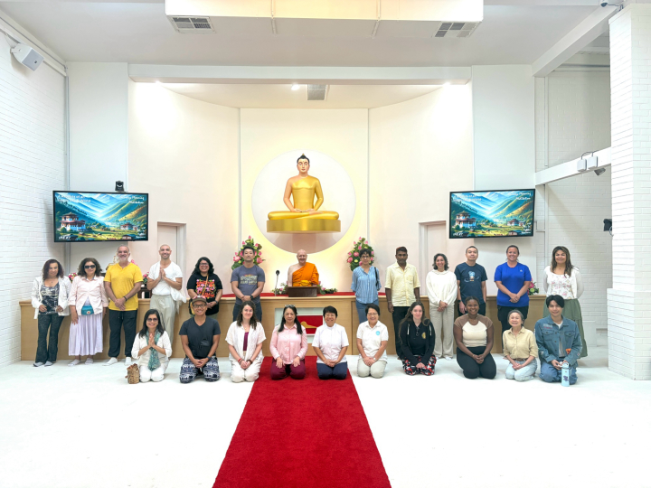 วัดพระธรรมกายแคลิฟอร์เนีย จัดกิจกรรมฝึกสมาธิสำหรับชาวท้องถิ่น 