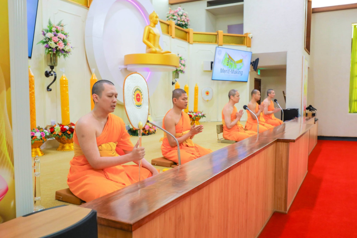 วัดพระธรรมกายแคนซัส จัดงานบุญวันอาทิตย์