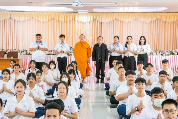 โครงการค่ายอบรมคุณธรรมจริยธรรม ณ โรงเรียนเอกอโยธยา