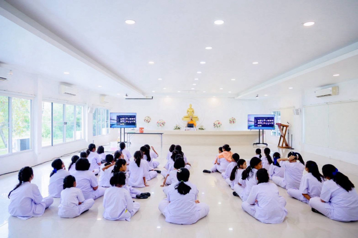 โครงการพัฒนาคุณธรรมและจริยธรรม นักเรียนโรงเรียนวัดบ่อทอง