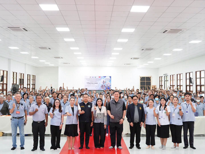 อบจ.ปทุมธานี จัดอบรมเพื่อพัฒนาศักยภาพ อาสาสมัคร ณ วัดพระธรรมกาย