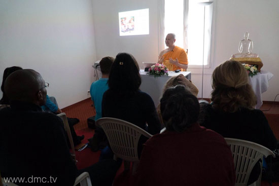 ศูนย์ปฏิบัติธรรมนานาชาติเจนีวา จัดสอนสมาธิชาวท้องถิ่น