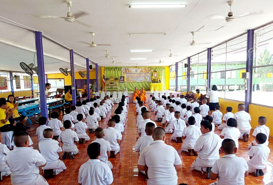 โรงเรียนวัดศรีรัตนาราม จัดพิธีปิดอบรมค่ายศีลธรรม