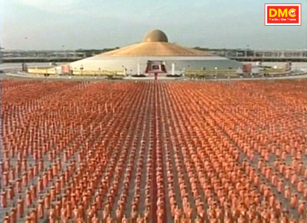 โครงการอุปสมบทหมู่หนึ่งแสนรูป ทุกหมู่บ้านทั่วไทย