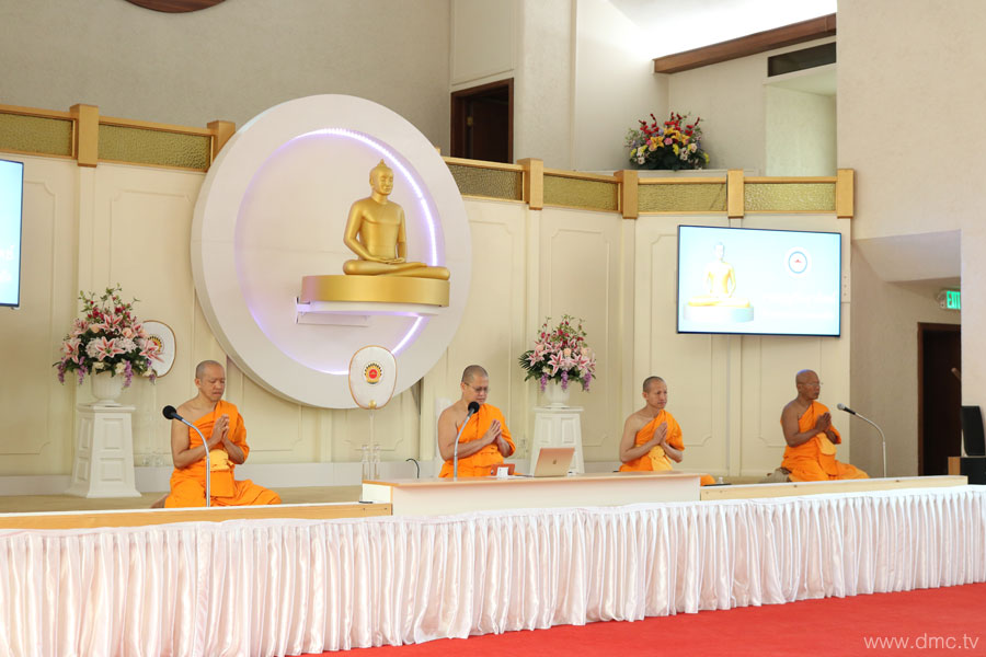 วัดพระธรรมกายแคนซัส จัดงานบุญวันอาทิตย์