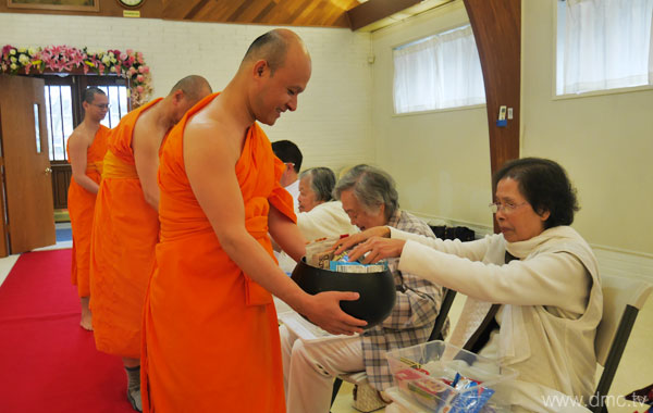 วัดพระธรรมกายซีแอตเติล จัดงานบุญวันอาทิตย์