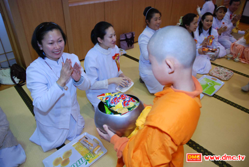 ธุดงค์ปีใหม่วัดพระธรรมกายคานากาว่า