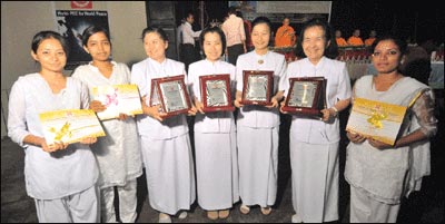 ข่าวพระพุทธศาสนา จากหนังสือพิมพ์ ไทยรัฐ ประจำเดือน สิงหาคม