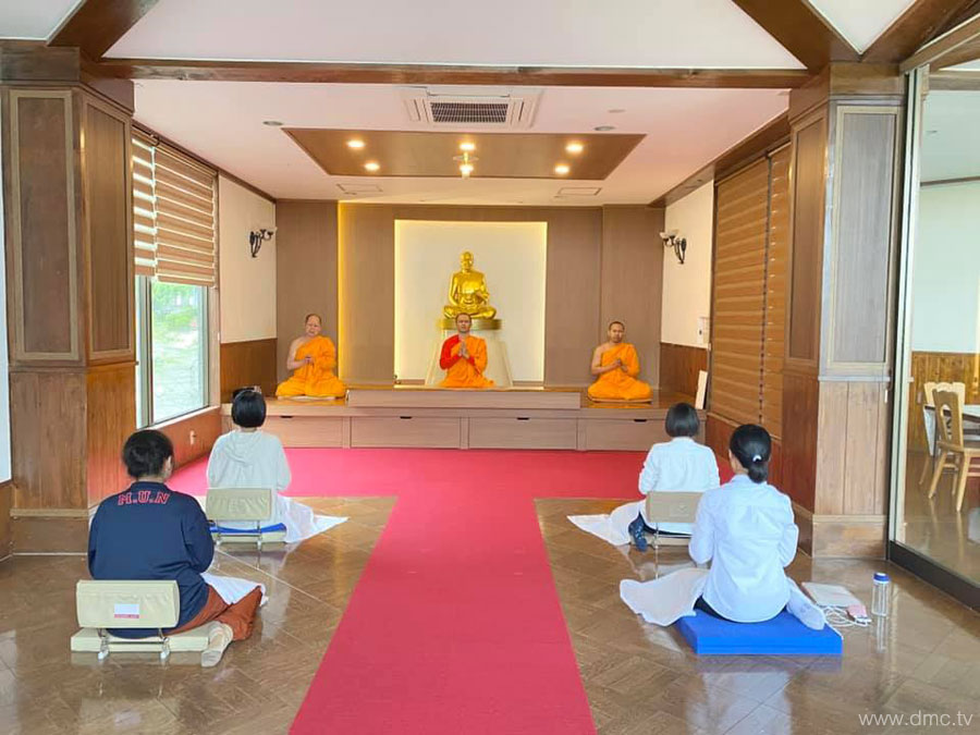 วัดพระธรรมกายกุมมะ จัดปฏิบัติธรรมวันพระ