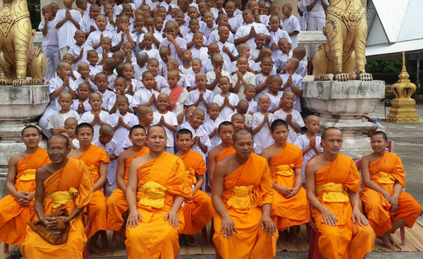 พิธีบรรพชาสามเณร ณ ศูนย์ อ.กุดจับ จ.อุดรธานี