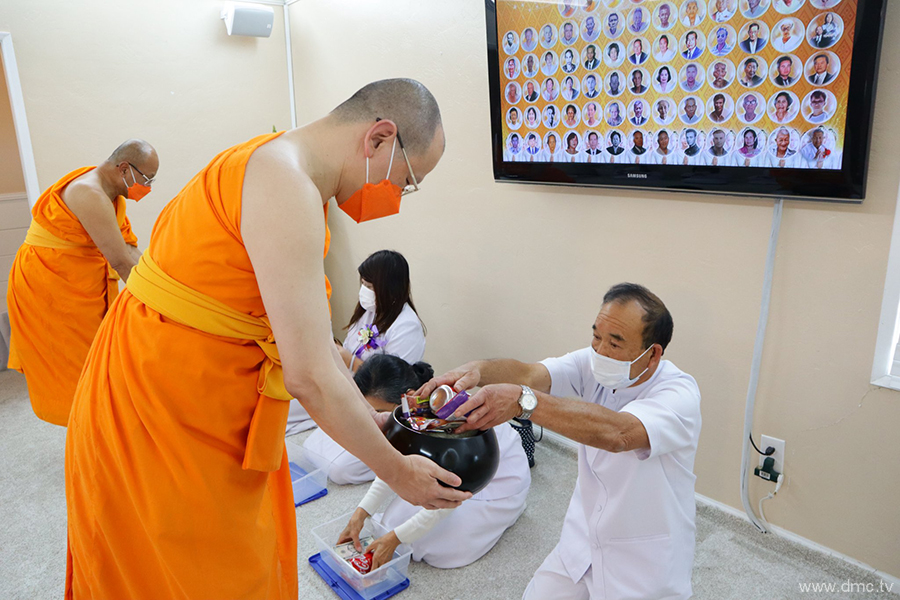 วัดภาวนาซานดิเอโก จัดพิธีอุทิศส่วนกุศล