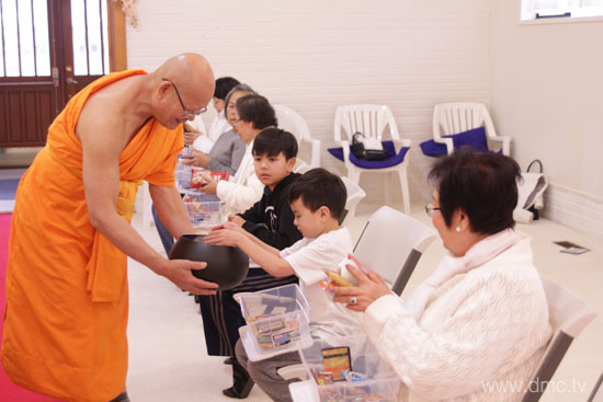 วัดพระธรรมกายซีแอตเติล จัดงานบุญวันอาทิตย์