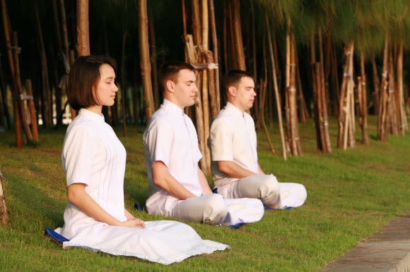 Meditation is classified by the standstill location of one s mind