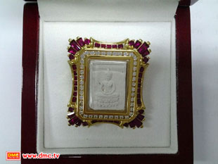 พระผงฐานบัว มีแล้วรวยวันรวยคืน
