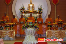 ข่าววันทอดกฐินวัดพระธรรมกาย คานากาว่า