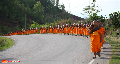 ธุดงค์ธรรมชัย ตอน ฟื้นฟูพระพุทธศาสนาในเมืองแม่ลาน้อย