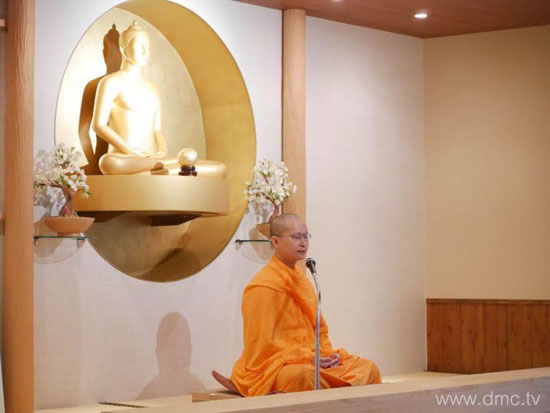 วัดพระธรรมกายกุมมะ จัดปฏิบัติธรรมชาวท้องถิ่น