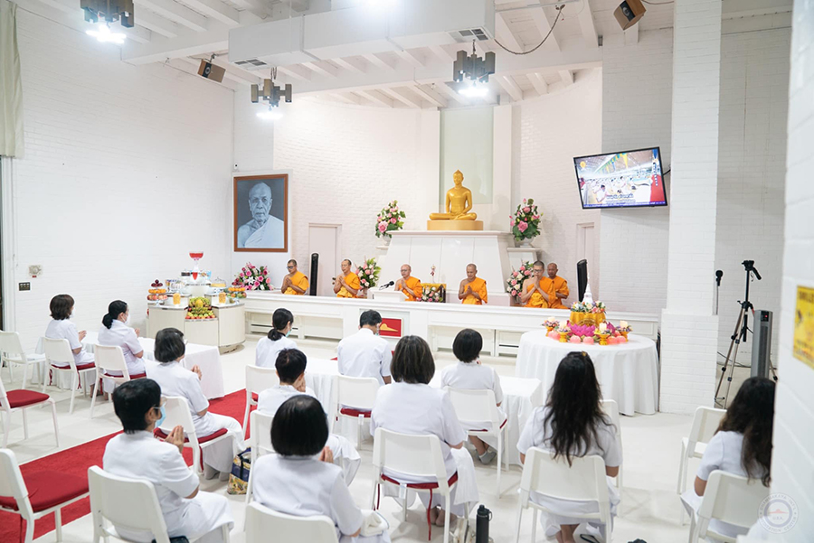 วัดพระธรรมกายแคลิฟอร์เนีย จัดพิธีบูชาข้าวพระ