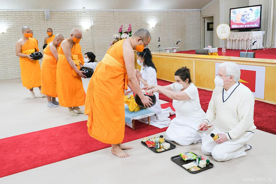 วัดพระธรรมกายเท็กซัส จัดพิธีบุพเปตพลี