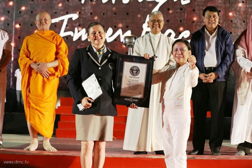 ประมวลภาพพิธีจุดประทีปเพื่อสันติภาพโลกครั้งที่ 2 ที่ประเทศฟิลิปปินส์