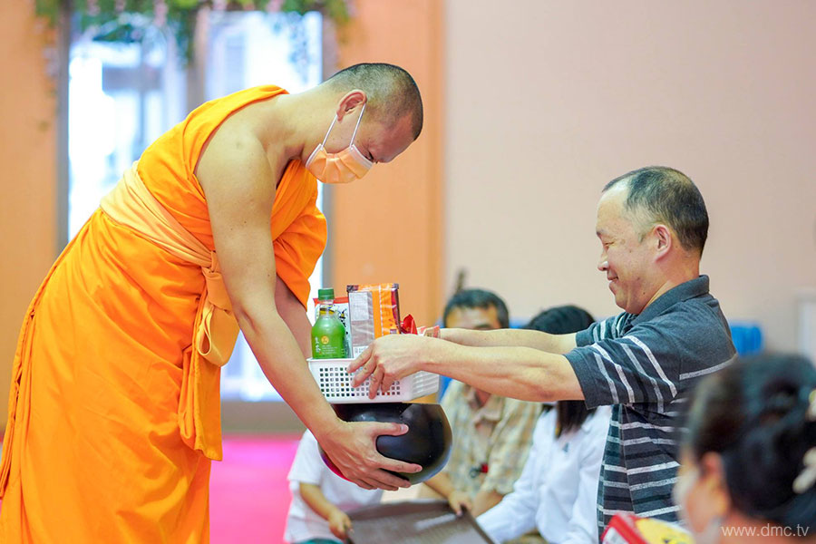 วัดพระธรรมกายอิบาราขิ จัดงานบุญวันอาทิตย์