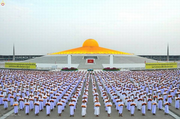 ประมวลภาพพิธีบรรพชาสามเณร 1 แสนรูป ภาคฤดูร้อน ประจำปี พ.ศ.2558