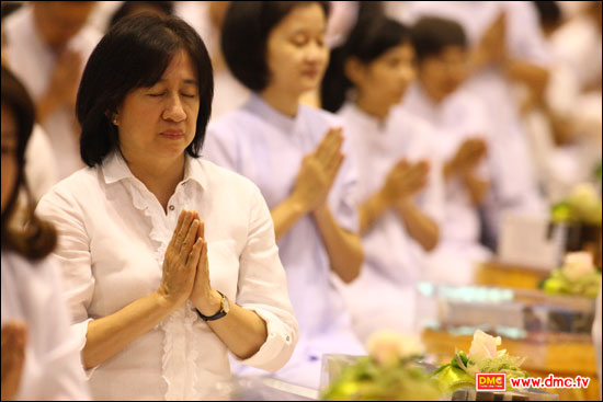 ขอเชิญร่วมพิธีถวายกองทุนแสงสว่างและผ้าอาบน้ำฝน เนื่องในวันอาสาฬหบูชา