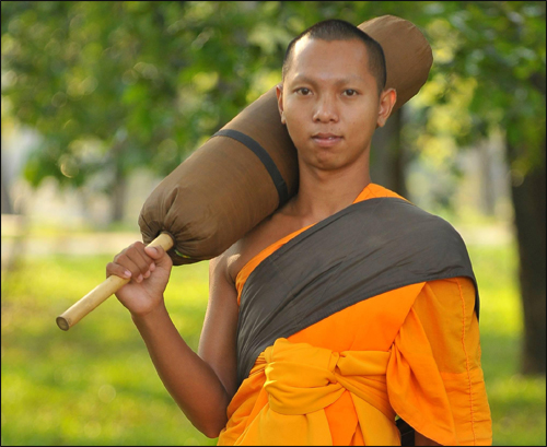 สั่งสมชีวิตให้สมบูรณ์ ด้วยการบวช