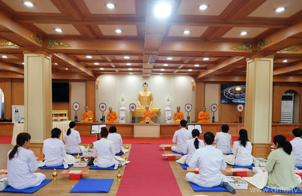 วัดภาวนากรุงโซน จัดงานบุญวันอาทิตย์