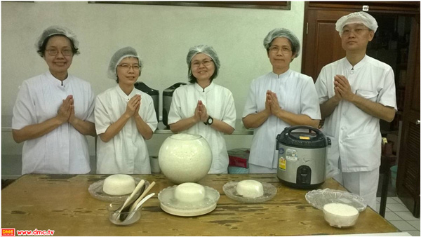 เล่าเรื่องคุณยาย ตอน เรื่องเหลือเชื่อของการบูชาข้าวพระที่คุณยายฯฝากไว้