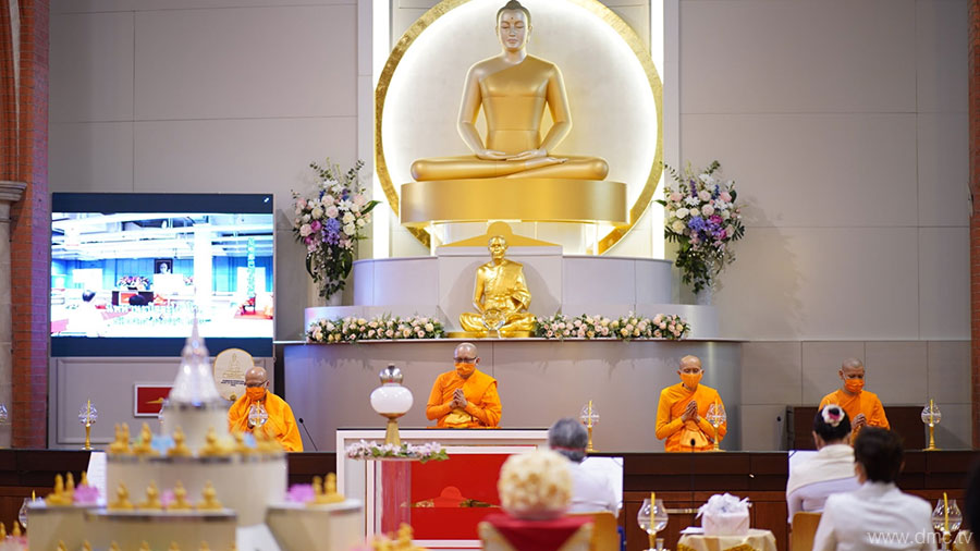 วัดพระธรรมกายลอนดอน จัดงานบุญวันวิสาขบูชา