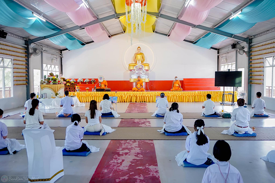 ที่พักสงฆ์บ้านร่มเย็น และศูนย์อบรมเยาวชนบ้านร่มเย็น จัดพิธีบูชาข้าวพระ