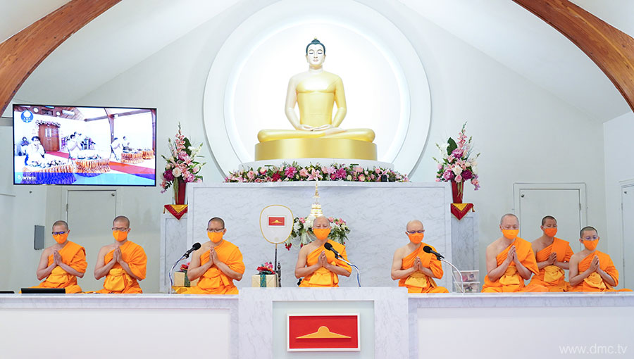 วัดพระธรรมกายซีแอตเติล จัดพิธีถวายคิลานเภสัช