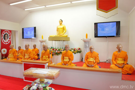 วัดพระธรรมกายโอ๊คแลนด์ จัดพิธีทอดกฐินสามัคคี
