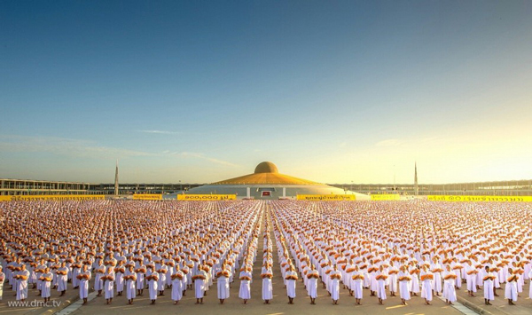 ประมวลภาพพิธีบรรพชาโครงการอุปสมบทหมู่ 100,000 รูป ทุกหมู่บ้านทั่วไทย ครั้งที่ 10
