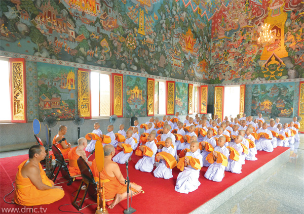 บรรพชาสามเณรล้านรูปสืบทอดอายุพระพุทธศาสนาให้รุ่งเรืองยาวนาน