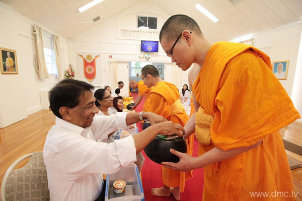 วัดพระธรรมกายบอสตัน จัดงานบุญวันอาทิตย์