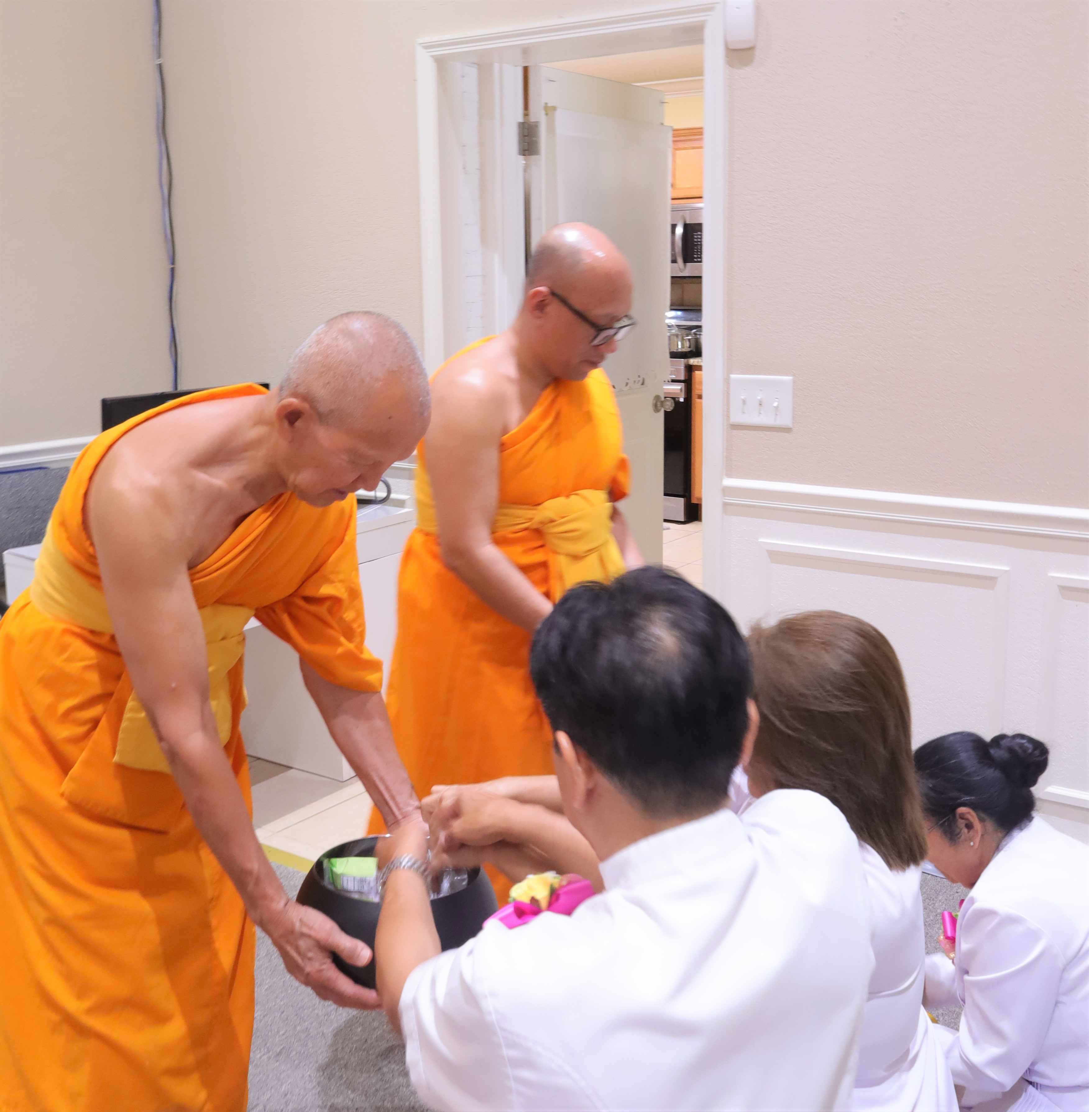 วัดพระธรรมกายเทนเนสซี จัดพิธีหล่อพระประธาน