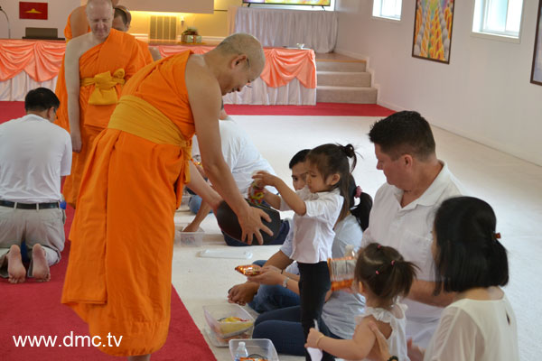 วัดพระธรรมกายจอร์เจีย จัดงานบุญวันอาทิตย์
