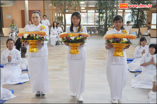 งานบุญพิธีทอดผ้าป่า สร้างวัดพุทธนอร์ดไรน์-เวสท์ฟาเลน