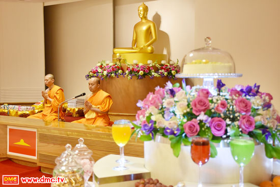 วัดพระธรรมกายบูโรส จัดกิจกรรมงานบุญบูชาข้าวพระ
